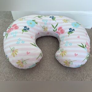 Boppy Floral Nursing Pillow